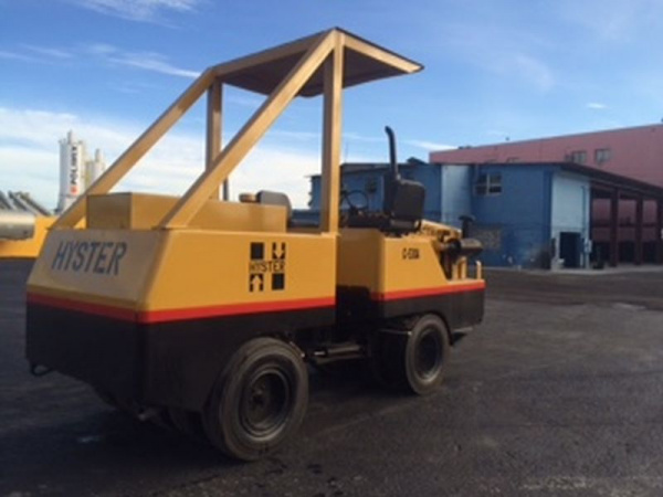  1995 HYSTER C530A 9 Wheel Traffic Roller