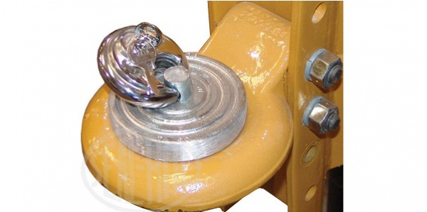 Замок для фаркопа к трейлеру