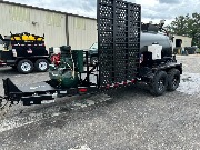 Установки для нанесения асфальтового покрытия объемом 550 и 700 галлонов как на прицепах (7).jpeg