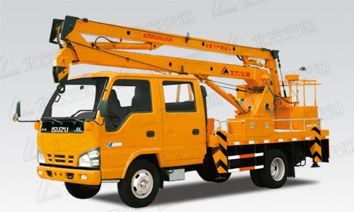 Коленчатый гидроподъемник  на базе автомобиля 14m-ISUZU