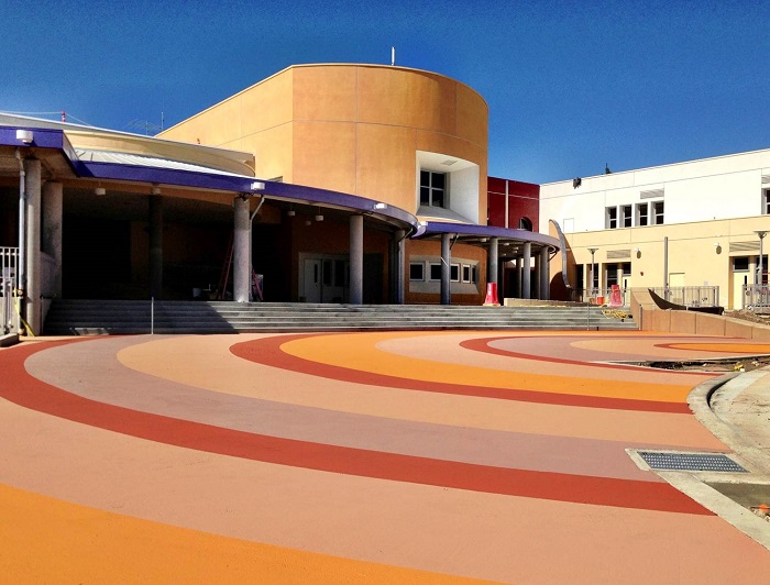 Портативное устройство для нанесения жидких цветных покрытий